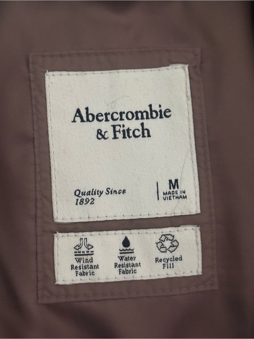Abercrombie & Fitch Oversized Diamond Puffer Vest in Taupe - Picture 4 of 4